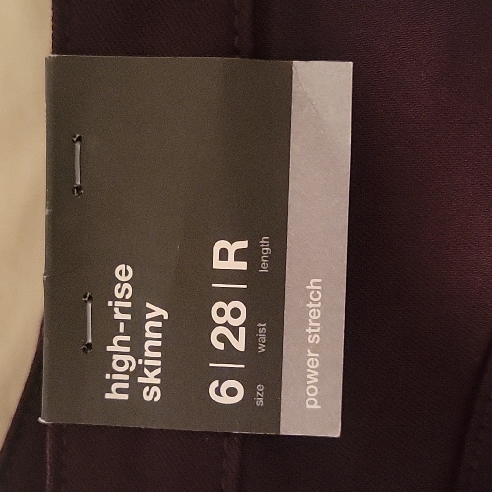 MOSSIMO Black Raspberry High Rise Skinny Denim Power Stretch SZ 6/ 28R NWT - Picture 3 of 7